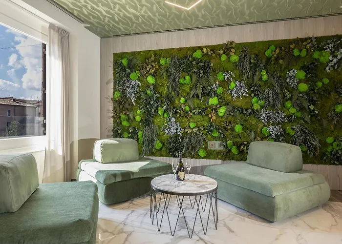 Tritone Luxury Piazza Del Popolo Bed and breakfast