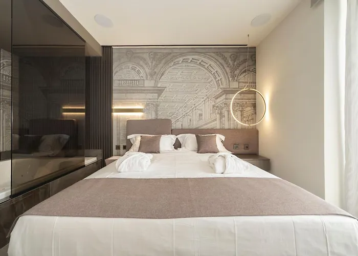 Tritone Luxury Piazza Del Popolo 4*