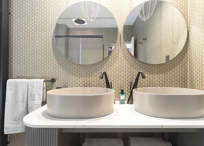 Tritone Luxury Piazza Del Popolo Bed and breakfast 4*