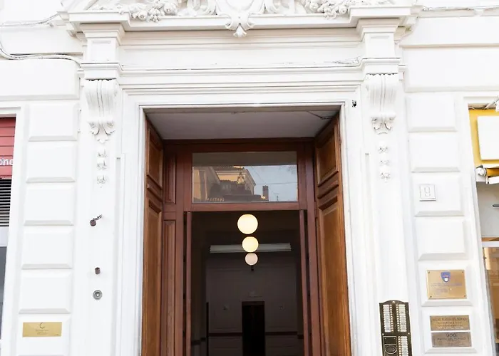 Bed and breakfast Tritone Luxury Piazza Del Popolo Roma