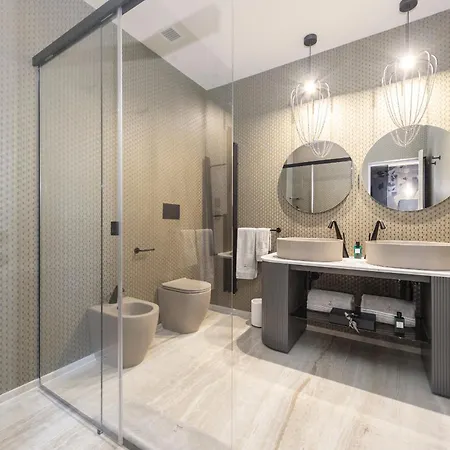 B&B Tritone Luxury Piazza Del Popolo 로마